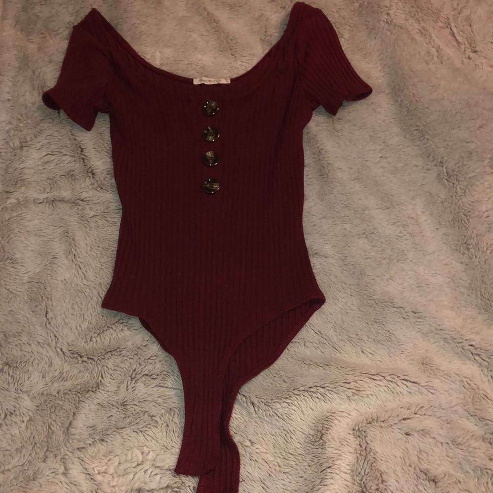 maroon body suit never worn